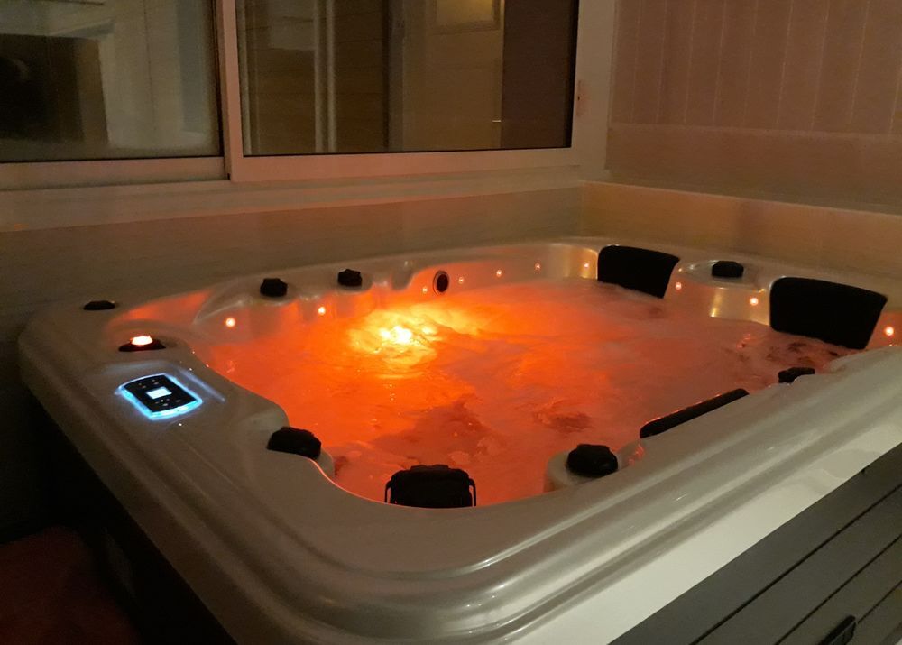 SPA 3 places marque VENDEE SPAS 2100x1560x800 mm Sports