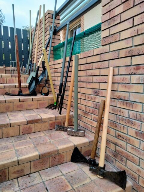 OUTILS de JARDINAGE DIVERS 16 Blanzat (63)