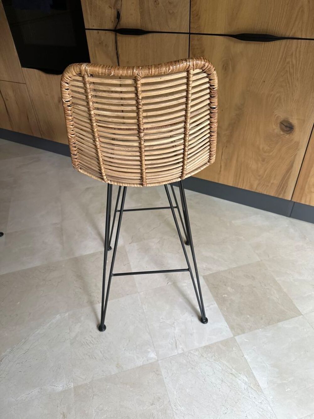 &Agrave; saisir lot de 2 chaises pour &icirc;lot en rotin et acier noir 
Meubles