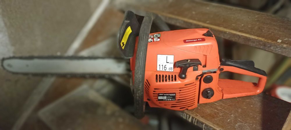&agrave;€ Vendre Tron&ccedil;onneuse thermique Bricolage
