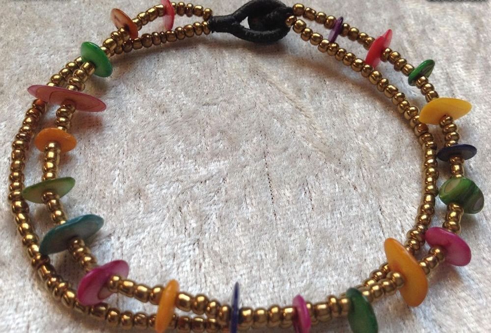 DOUBLE BRACELETS MULTICOULEURS PERLES M&Eacute;TAL DOR&Eacute; Envoi Possi Bijoux et montres