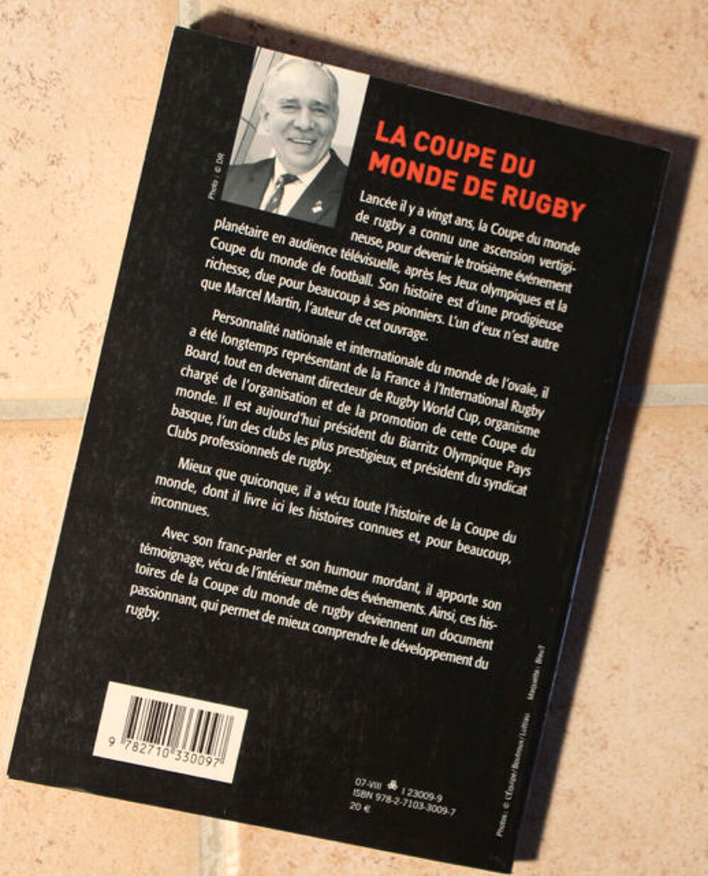 " LA COUPE DU MONDE DE RUGBY " 
MARCEL MARTIN Livres et BD