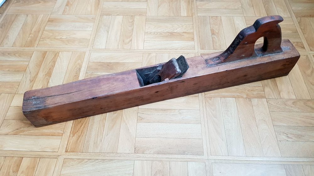 Rabot long en bois Décoration