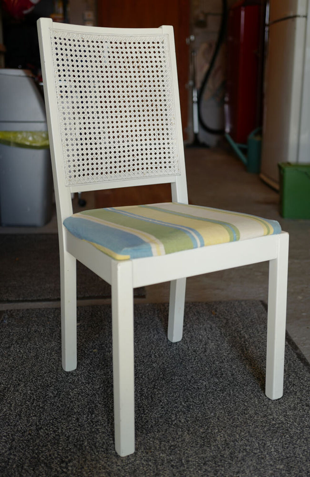 6 chaises blanches IKEA Meubles