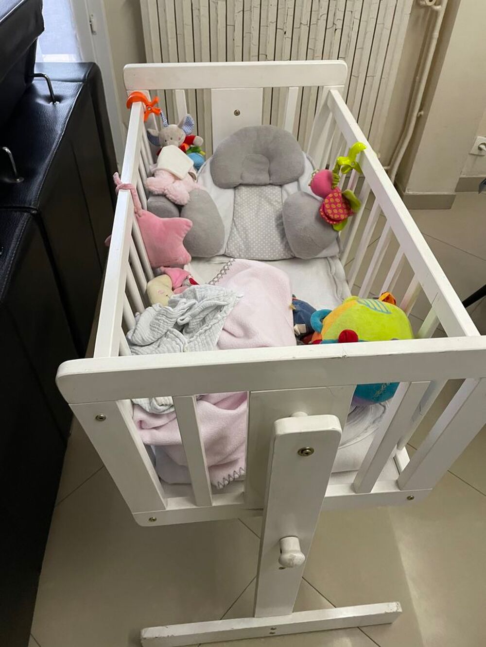 lit bebe+ matelas+ Meuble d'angle a langer* Meubles