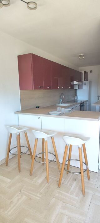  Appartement à louer 3 pièces 70 m² La trinité