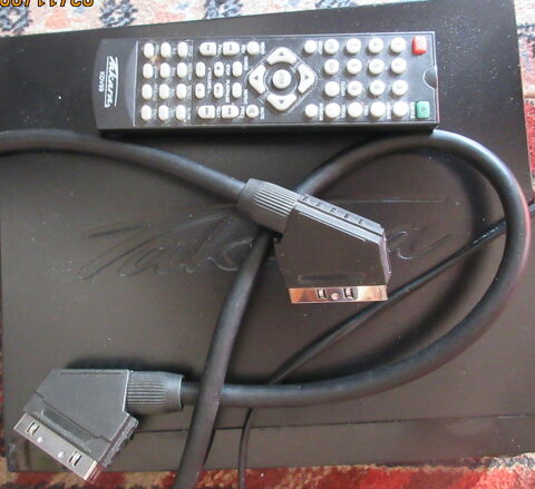 LECTEUR DVD TAKARA KDV99 15 Paris 14 (75)