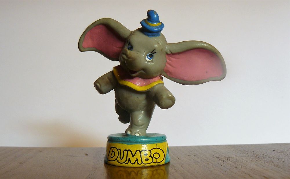 Figurine Dumbo vintage peinte &agrave; la main - Bully - Disney 