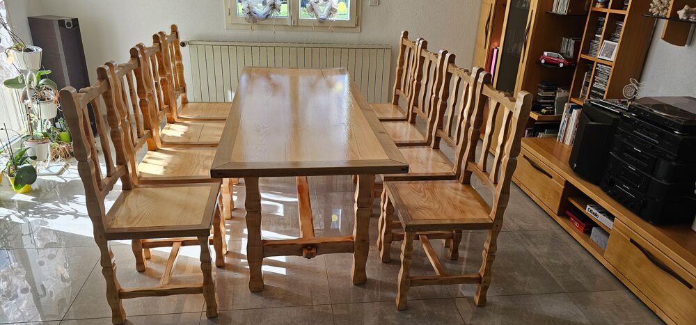 TABLE ET CHAISES FABRICATION ARTISANALE PERSONALISEE UNIQUE Meubles