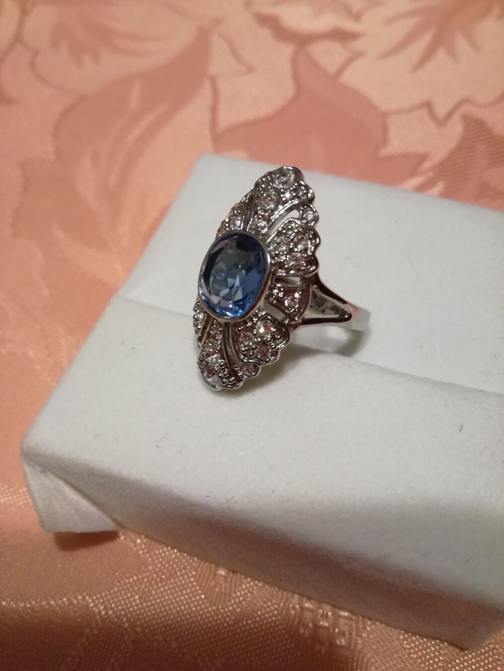 Bague Ovale Bijoux et montres