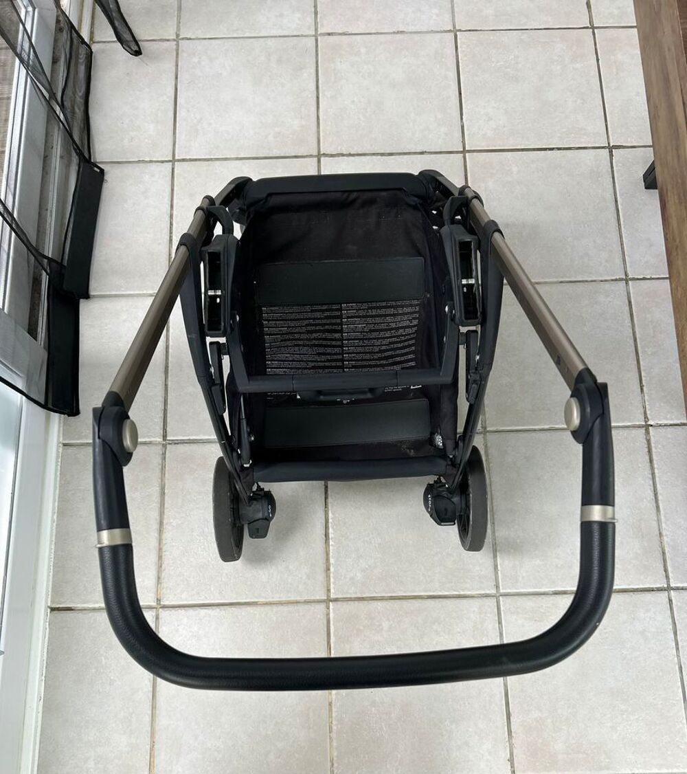 Ensemble poussette si&egrave;ge nacelle cosy Inglesina Electa Puériculture