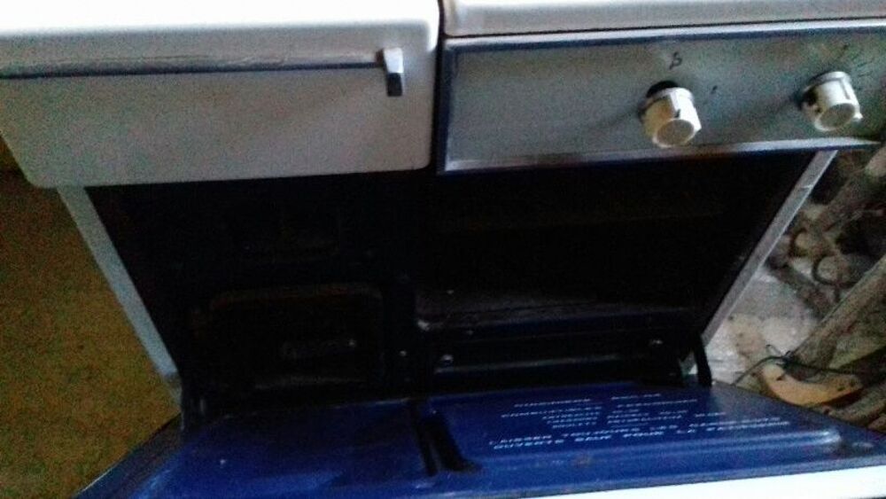 Cuisini&egrave;re fonte Electrom�nager