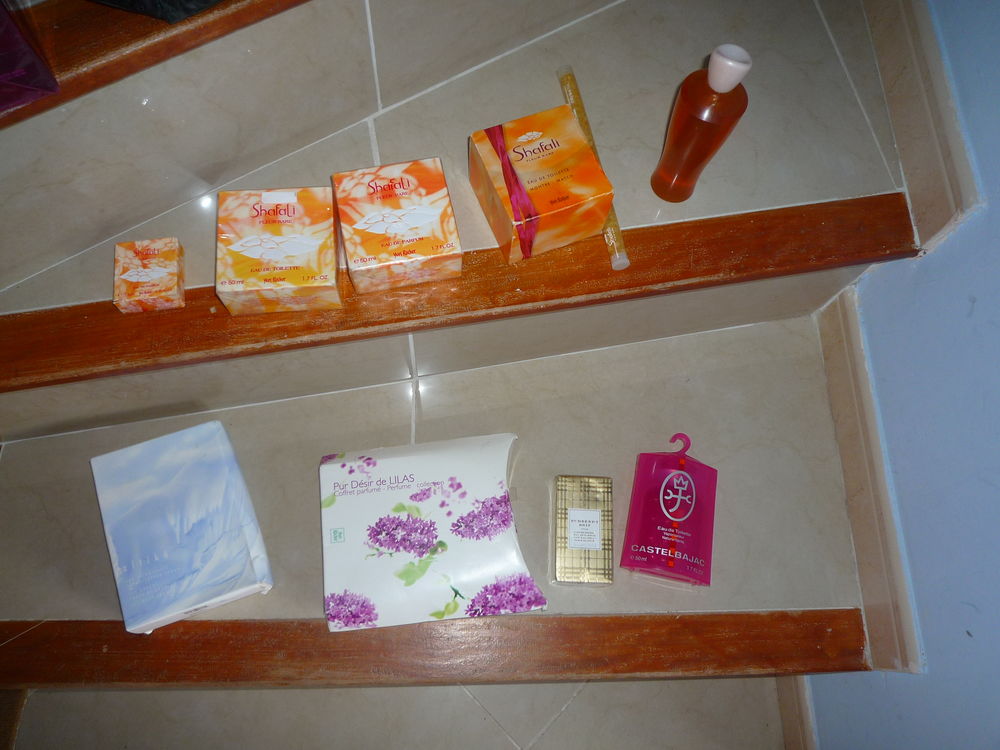 DIVERS PARFUMS NEUFS YVES ROCHER Décoration