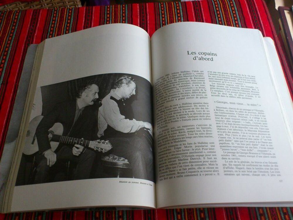 BRASSENS- LE LIVRE DU SOUVENIR Livres et BD