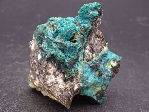 Chrysocolle , Scott Mountains , Arizona , Etats-Unis 84gr 34 Moyenmoutier (88)