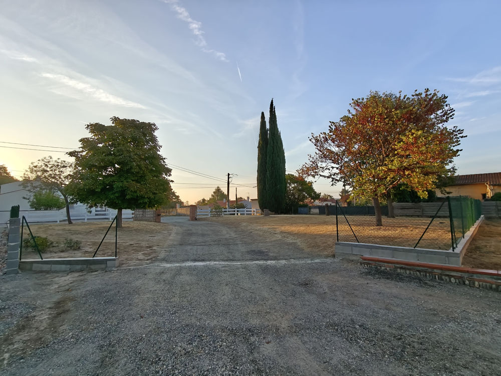 Vente Terrain Terrain constructible 680 m² - Eaunes - plat et viabilisé Eaunes
