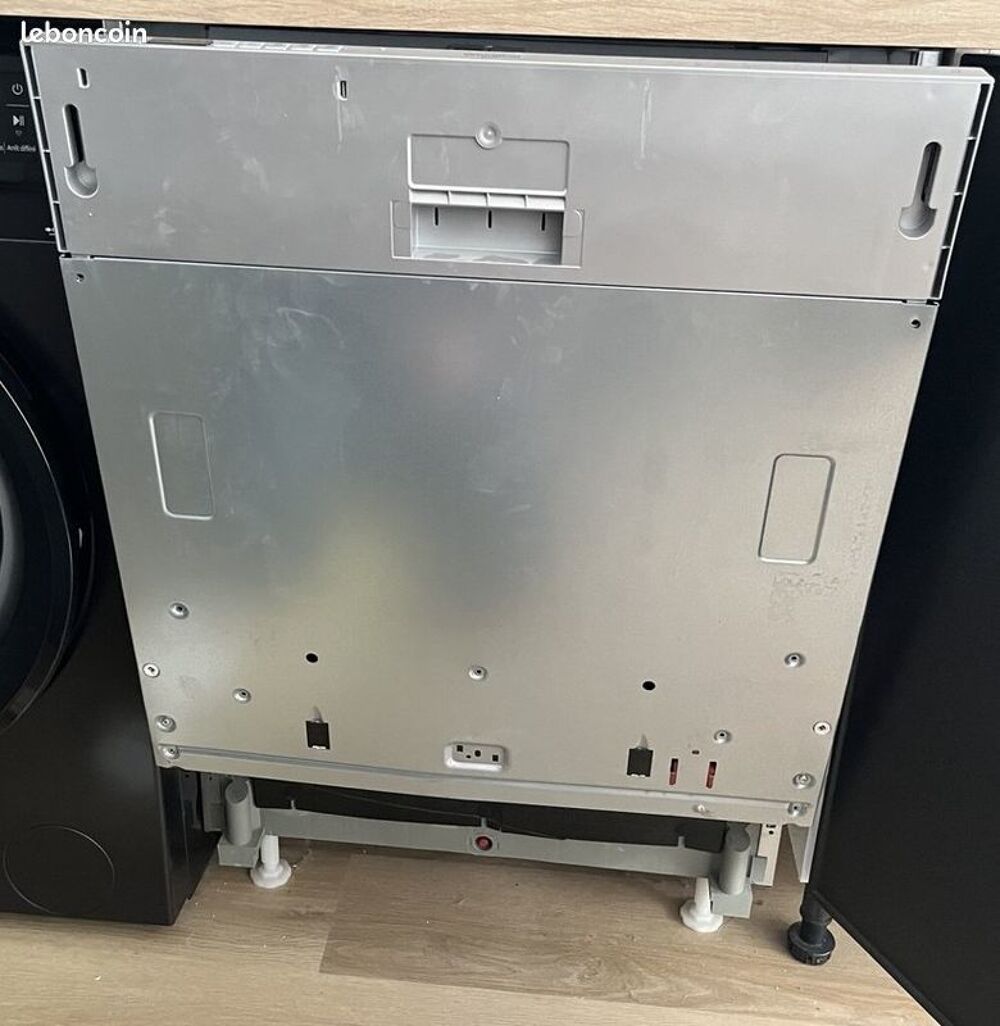 Lave-vaiselle encastrable WHIRLPOOL Electroménager