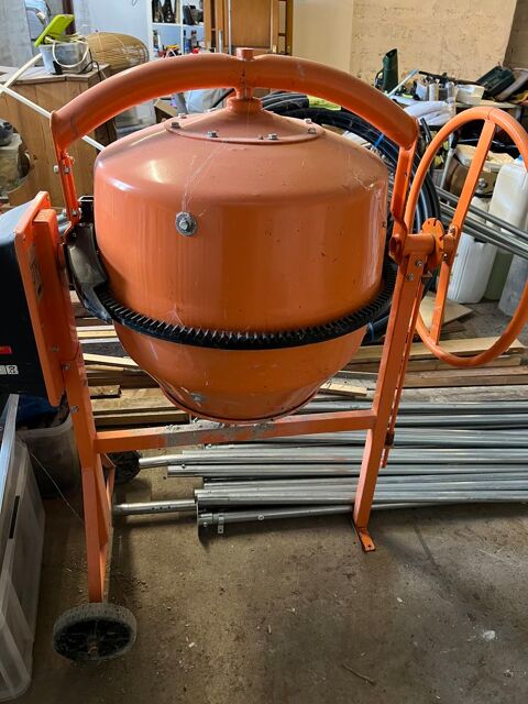 B�tonni�re �lectrique BETOMIX BX 134 Esery (74)