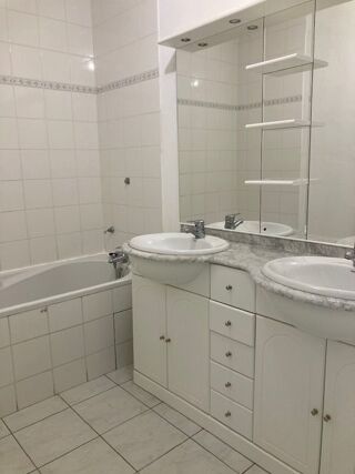  Appartement  vendre 3 pices 75 m