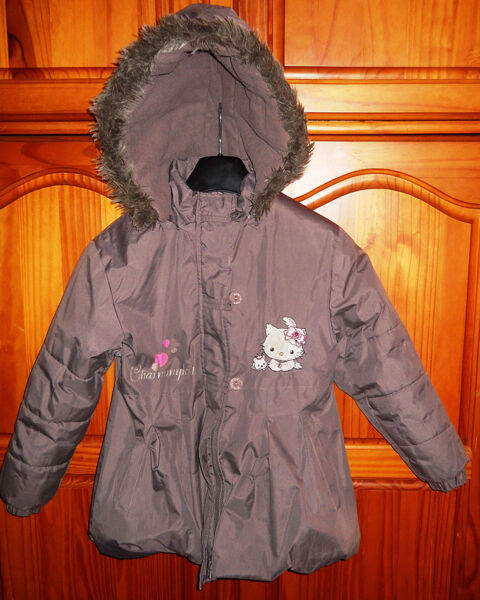 MANTEAU HIVER A CAPUCHE taille 8 ans 10 Aubervilliers (93)