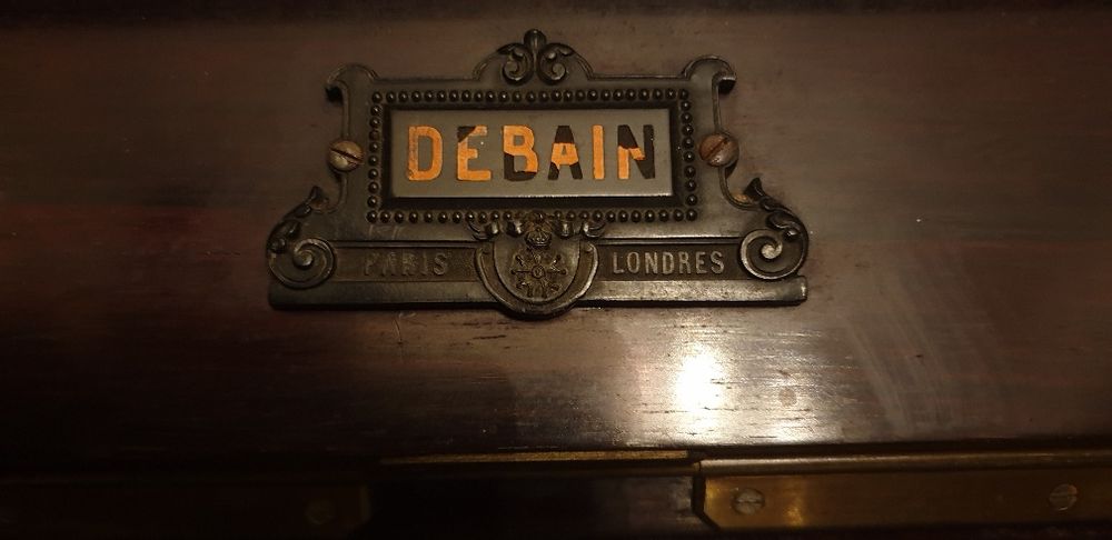beau piano Debain 200 euros Instruments de musique