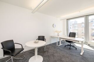   Bureau privé pour 2 personnes – Regus Vandœuvre-lès-Nancy, Foret de la Haye Vandœuvre-lès-Nancy Vandœuvre-lès-nancy