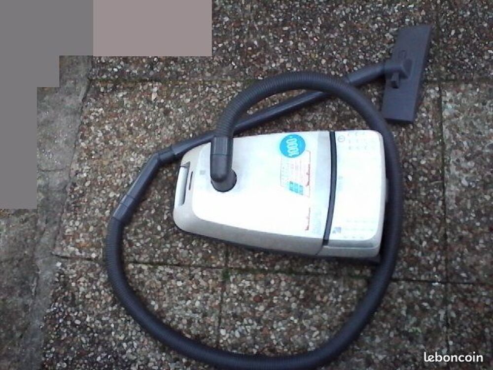 Moulinex Compact 1000 SL : pi&egrave;ces d&eacute;tach&eacute;es Electroménager