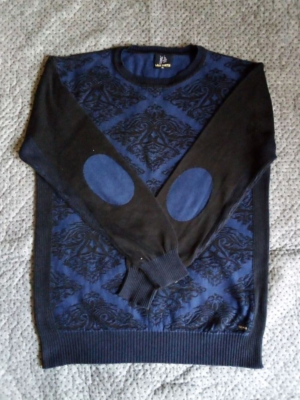 Pull homme bleu marine &agrave; motifs Vêtements