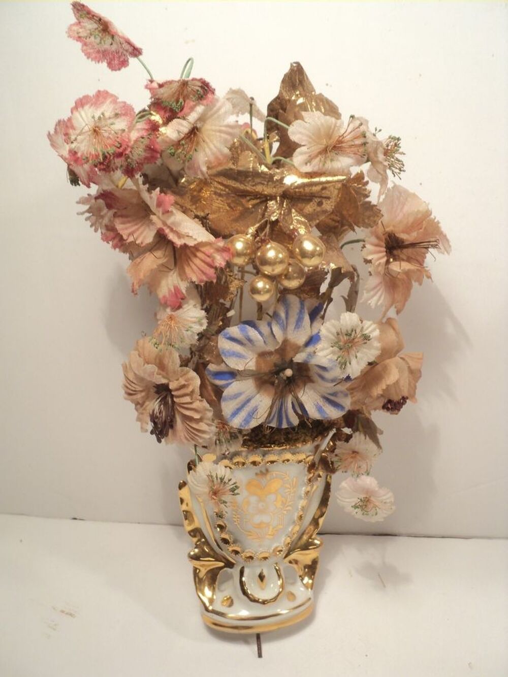 Anciens Vases de Mari&eacute;e Porcelaine de Paris Bouquets Fleurs Décoration