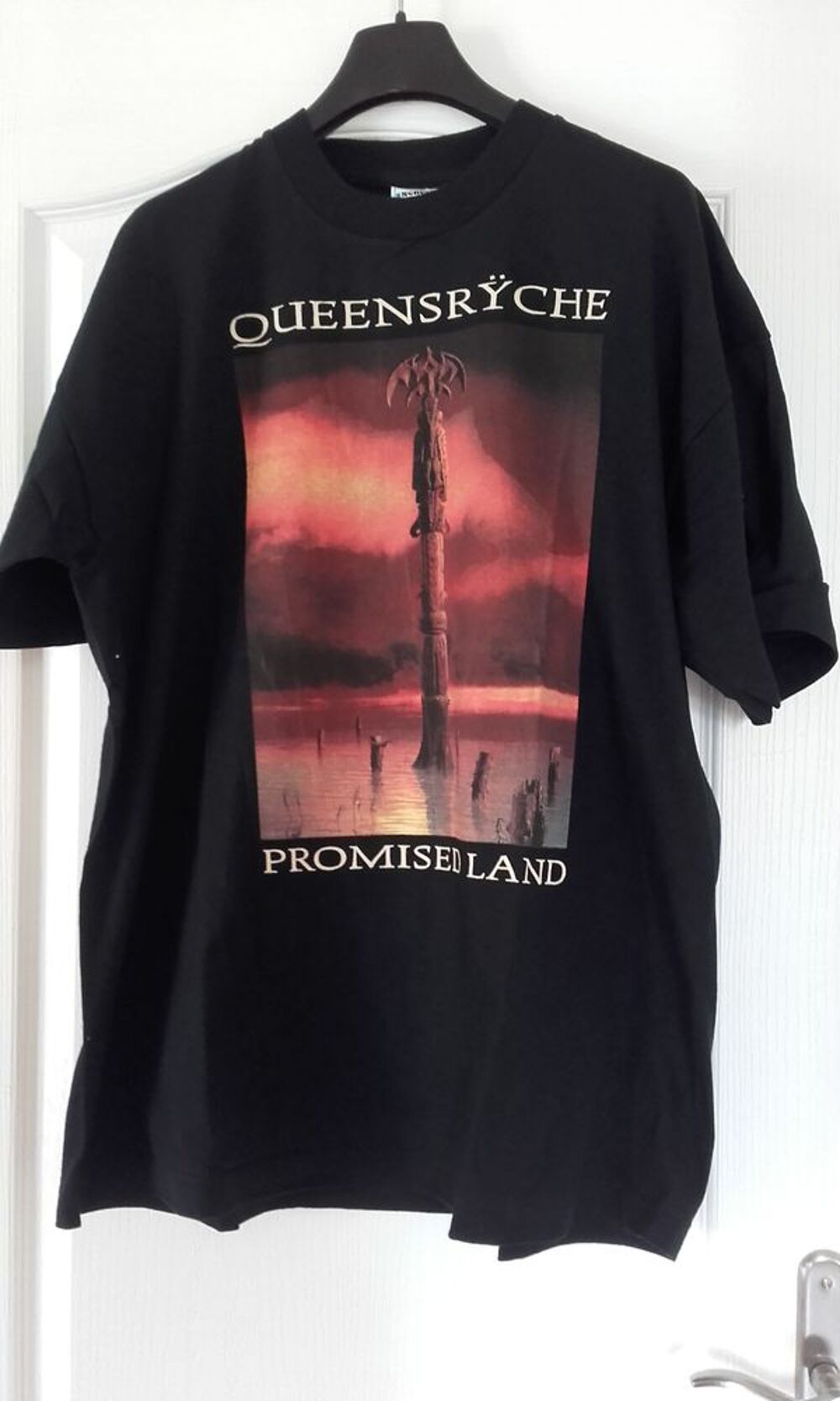 T-Shirt : Queensryche Promised Land 1994 - Taille : XL Vtements