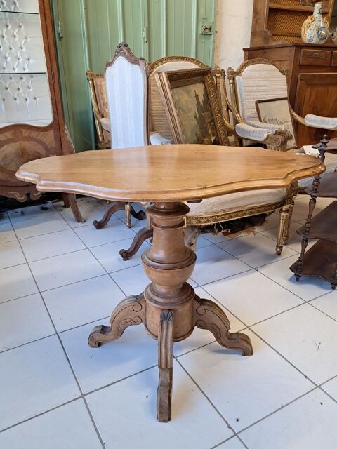 Gu�ridon ancien, en merisier 129 Ch�teau-l'�v�que (24)