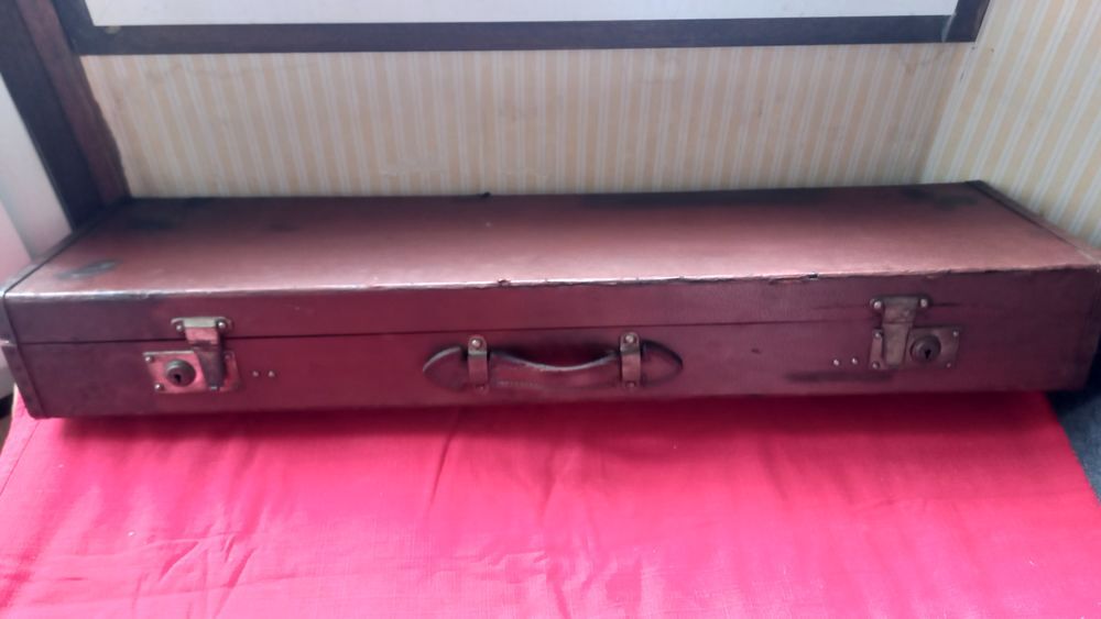 Ancienne longue valise - marron Décoration