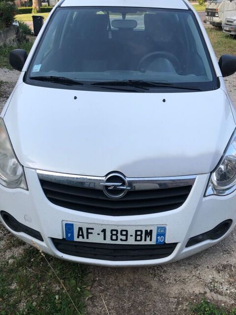 Opel agila 