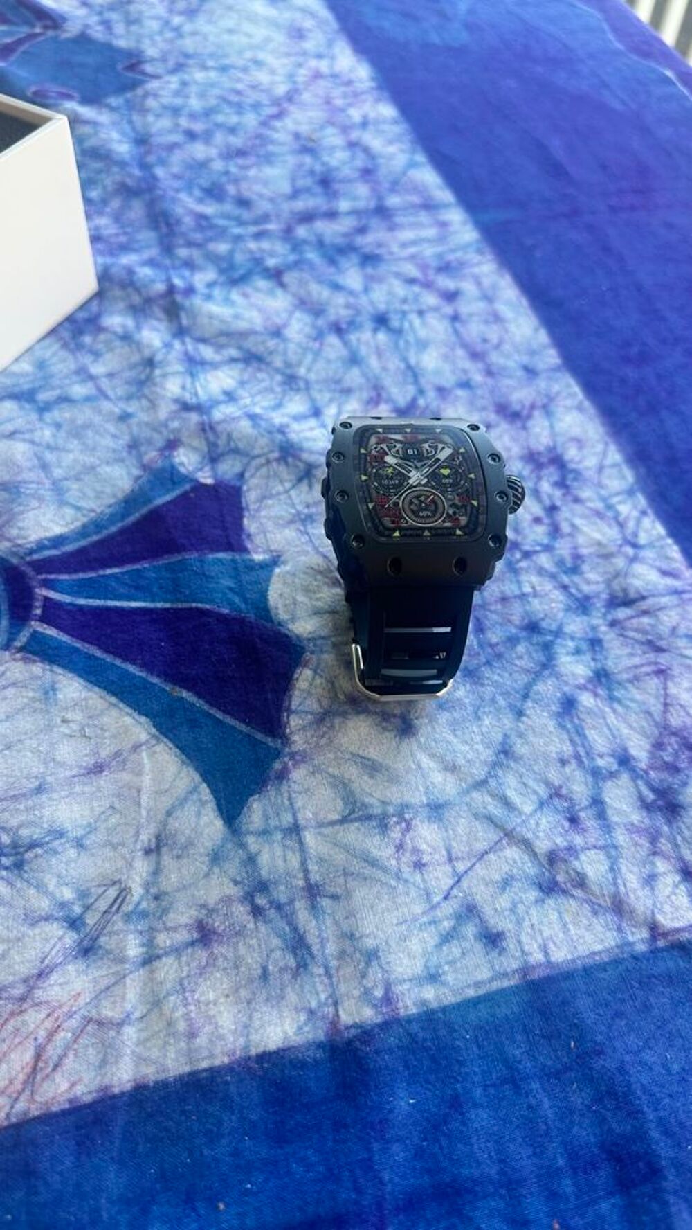 Montre connect&eacute;e Bijoux et montres
