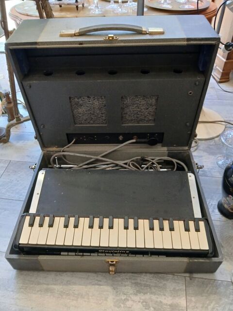 Clavioline. 500 Maurs (15)