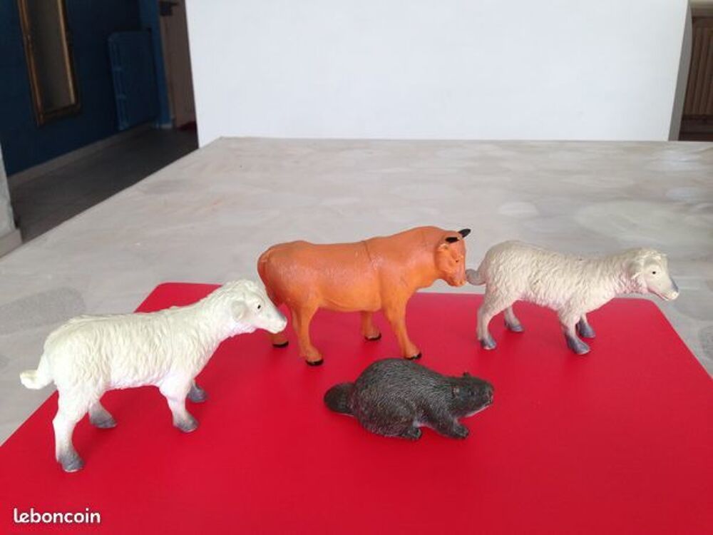 lot de 4 animaux... Jeux / jouets