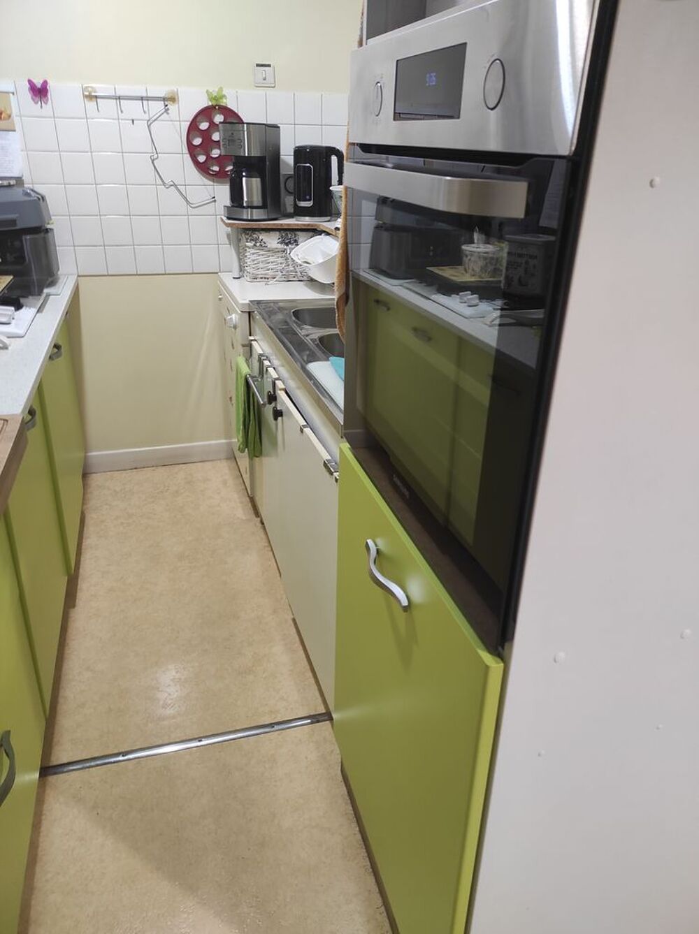 Cuisine &eacute;quip&eacute;e Meubles