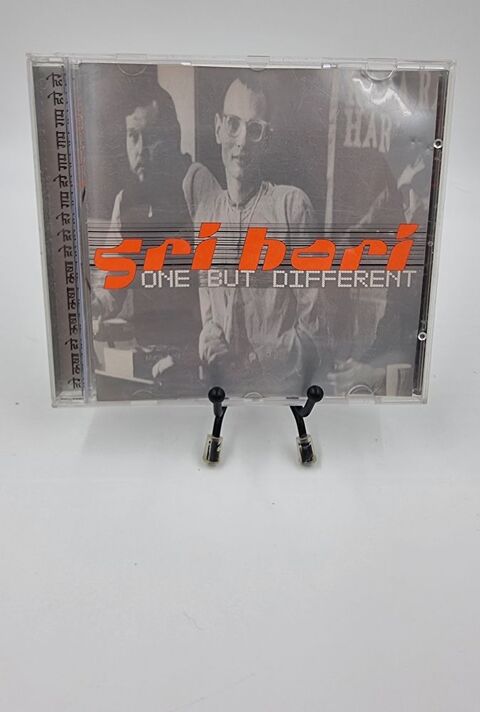 CD de musique Sri Bari : One But Different en boite  4 Vulbens (74)