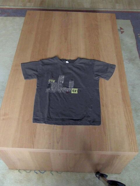 Tee-shirt manches courtes, gris foncé, 10 ans (134 146 cm) 1 Bagnolet (93)