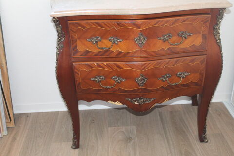 BELLE COMMODE LOUIS XV DESSUS MARBRE 120 Cahors (46)