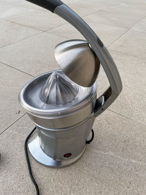 Presse agrumes RIVIERA &BAR 210 Milly-la-For�t (91)