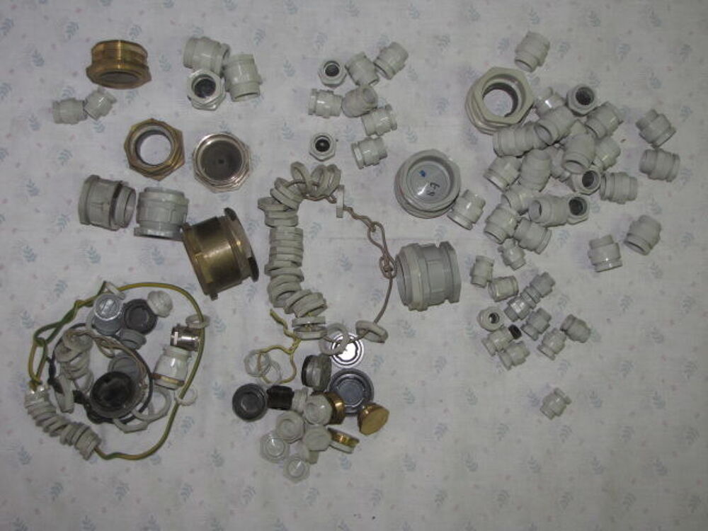 Lot de Presse-&eacute;toupes plastique et m&eacute;tal Bricolage