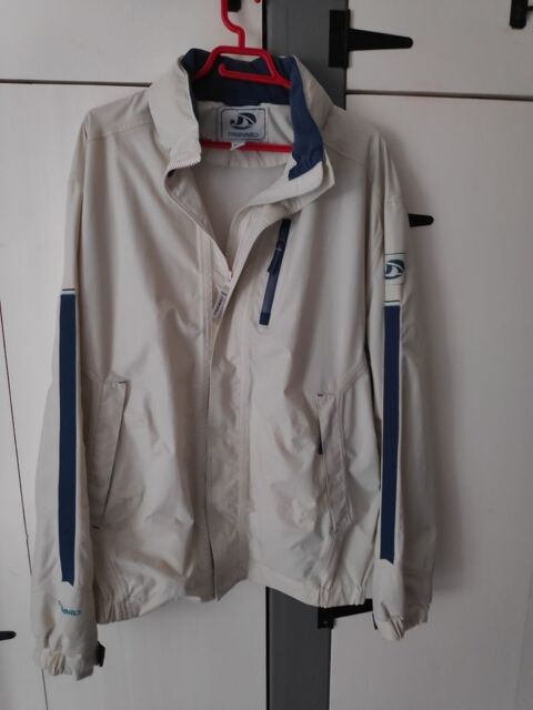 Blouson coupe-vent Tribord avec capuche 9 Courtisols (51)