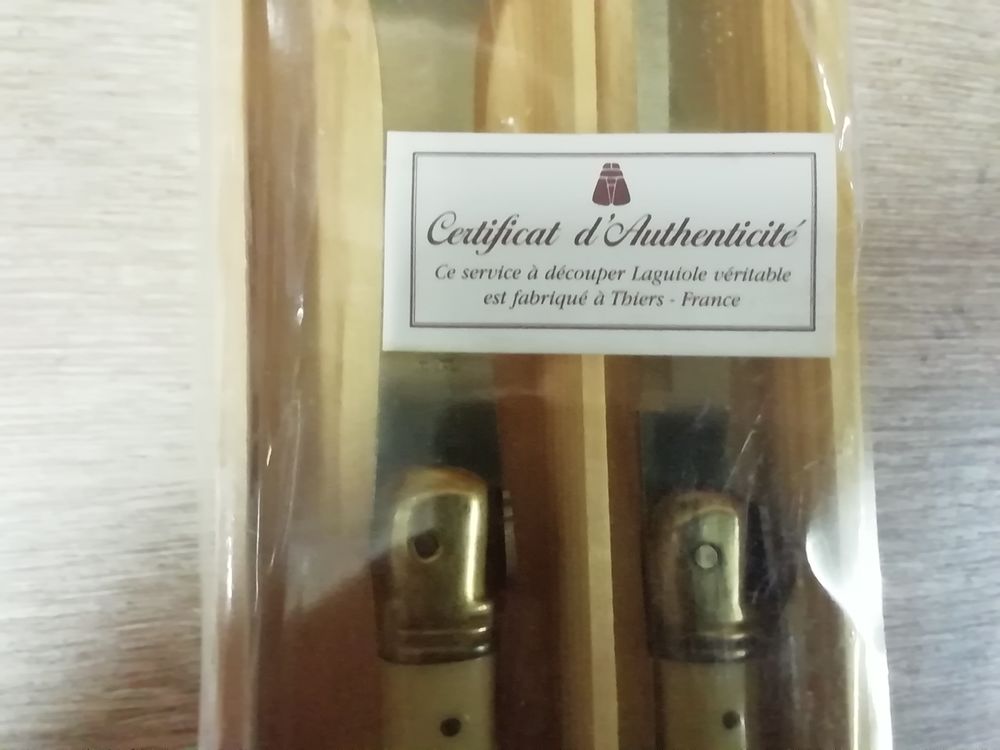 LAGUIOLE SERVICE &Agrave; D&Eacute;COUPER NEUF Cuisine