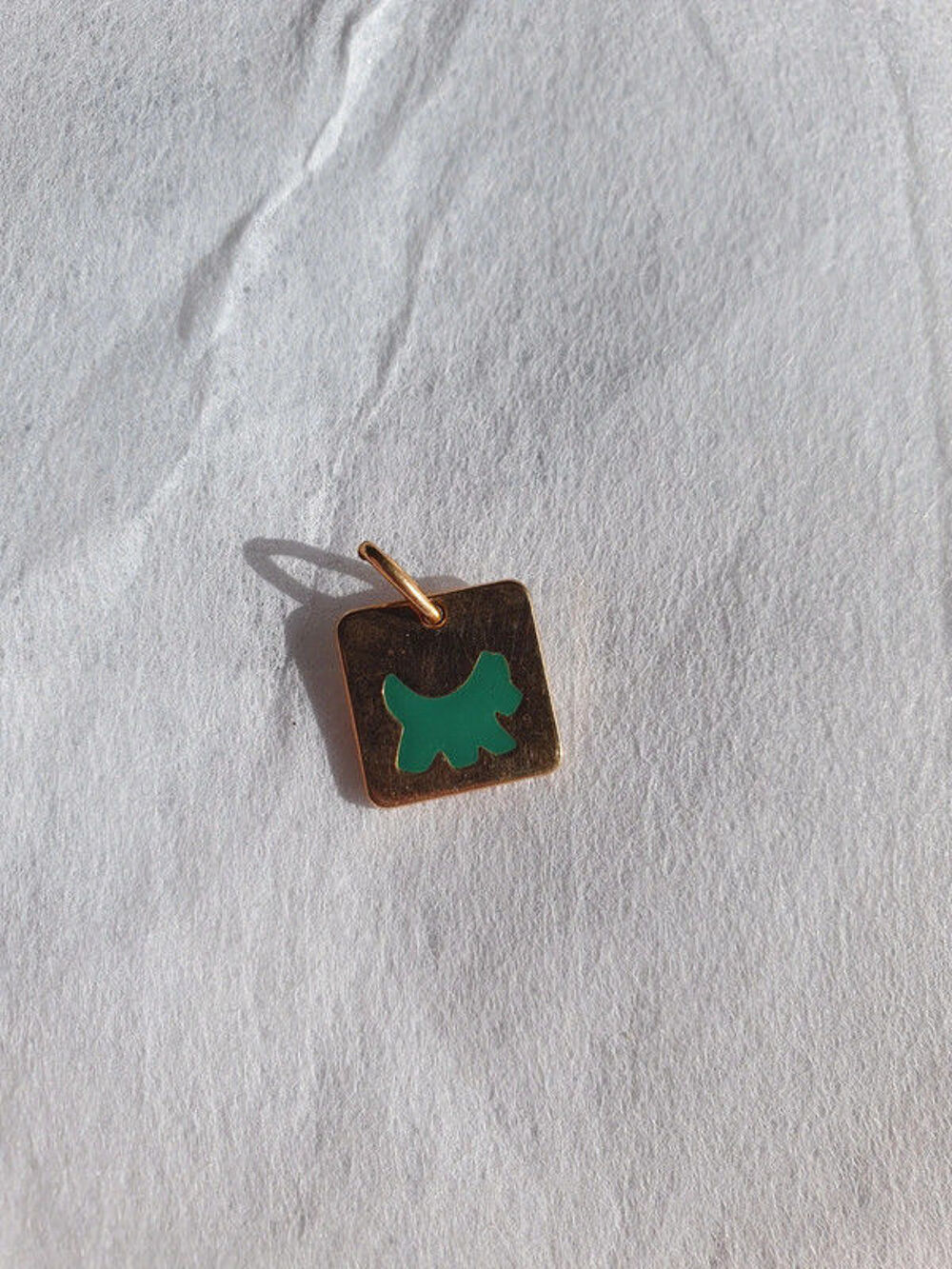 Pendentif enfant - chien Bijoux et montres