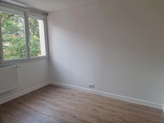 Location Appartement appartement 3 pièces 66 m² Thiais