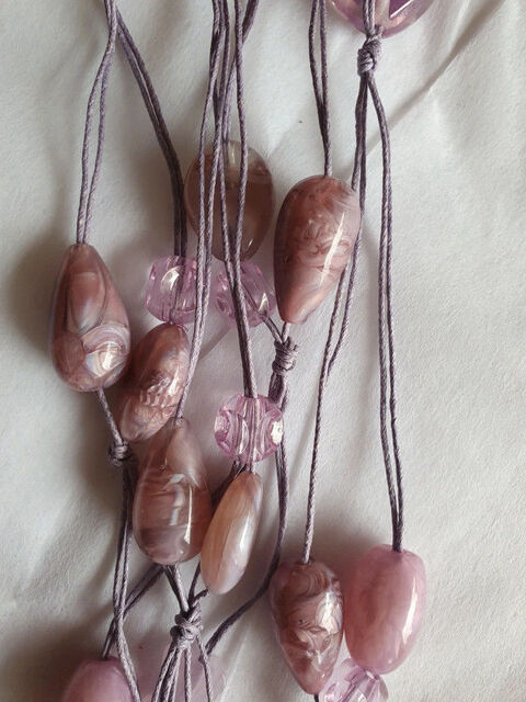 Collier violet  2 Aubvillers (80)