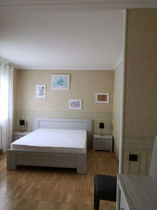  Maison � louer 8 pi�ces 185 m�