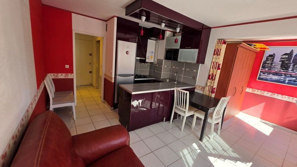 Vente Appartement LE CAP D'AGDE: STUDIO AVEC PARKING PRIVE. ( POSS. 4 couchages ) loggia. Secteur Môle /Commerces et plage à proximité Le cap d agde