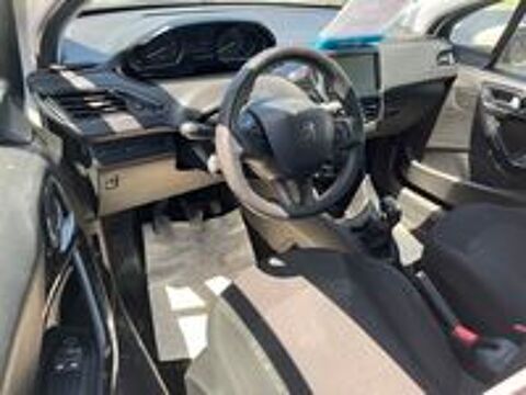 208 I PH2 1.5 BLUE HDI 102 PREMIUM PACK 2019 occasion 84000 Avignon